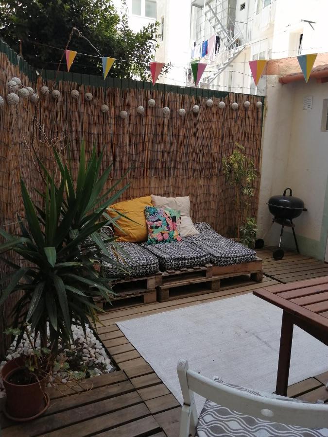Apartamento Encantador Com Patio Lizbona Zewnętrze zdjęcie